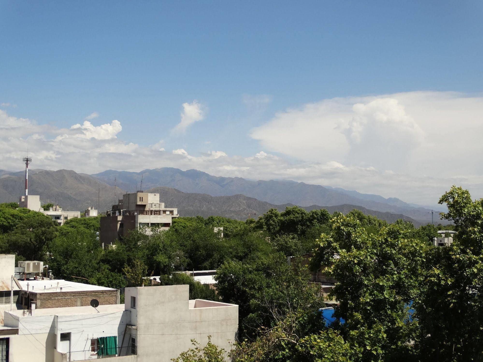 Altezza Apart Suites Mendoza Buitenkant foto